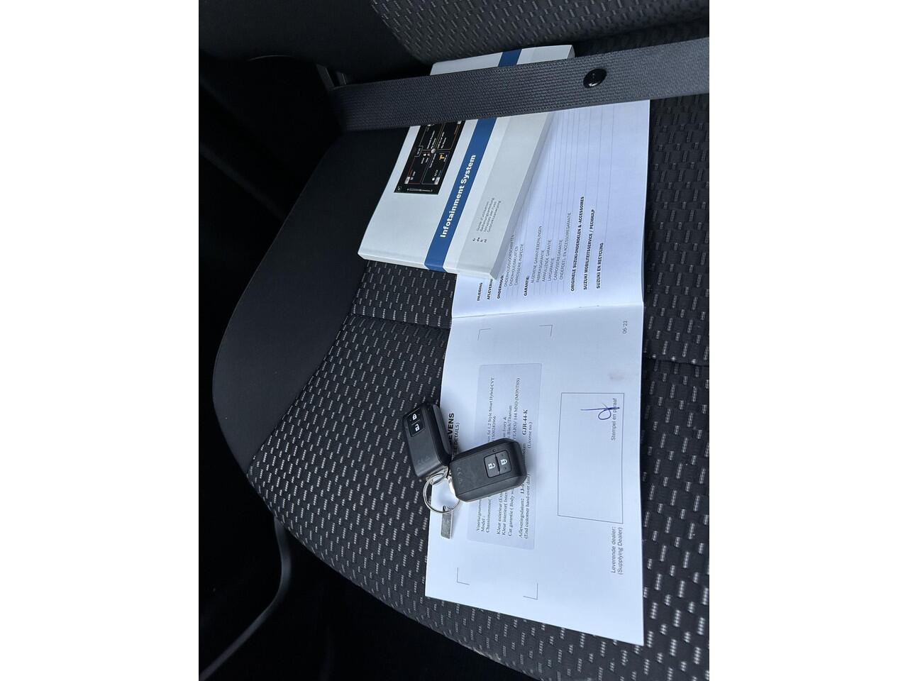 Suzuki IGNIS 1.2 Smart Hybrid Style