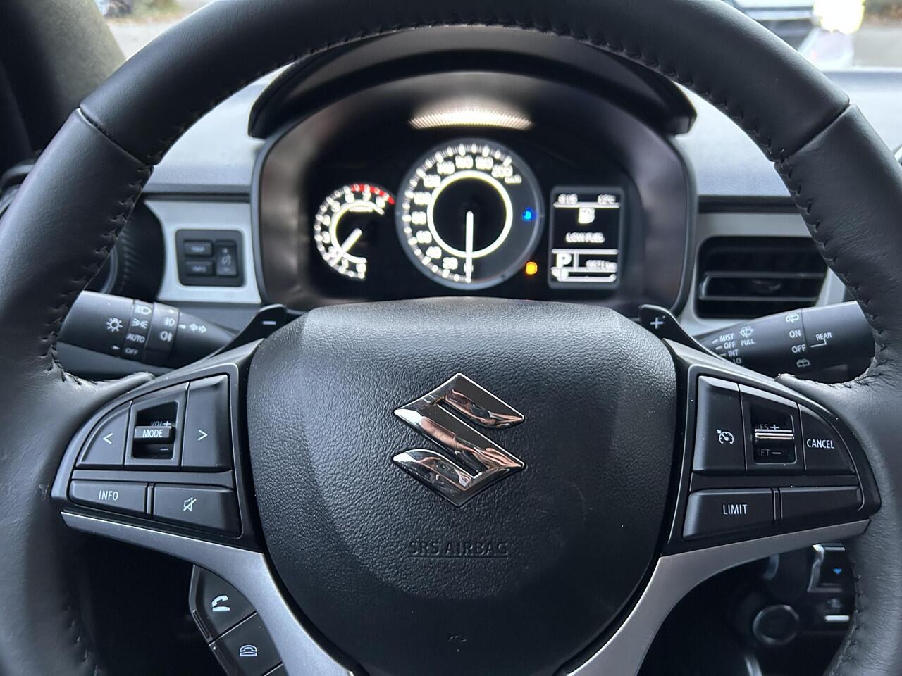 Suzuki IGNIS 1.2 Smart Hybrid Style