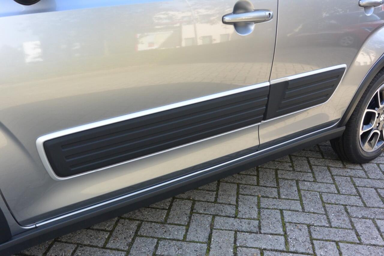 Suzuki IGNIS 1.2 Select-Special Smart Hybrid Navigatie/Camera/Stootlijstset