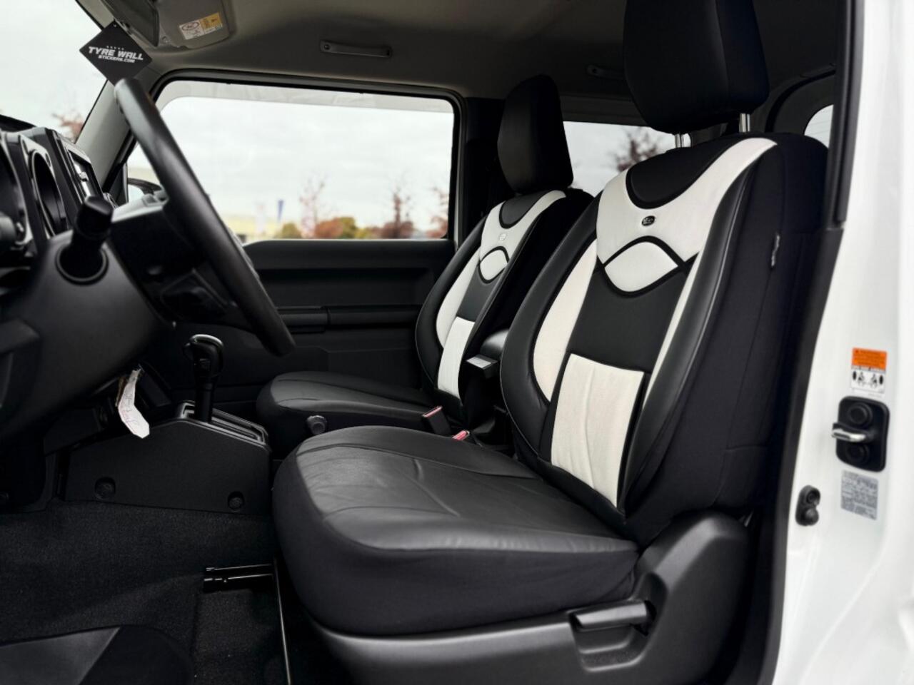 Suzuki JIMNY 1.5 SELECT AUTOMAAT UNIEK TREKHAAK