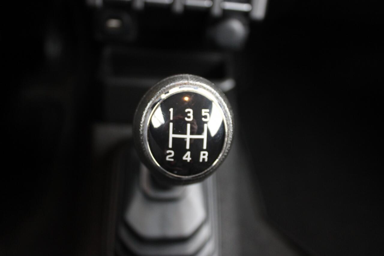 Suzuki JIMNY 1.5 Stijl | 4 Persoons | Navigatie | Stoelverwarming | Clima