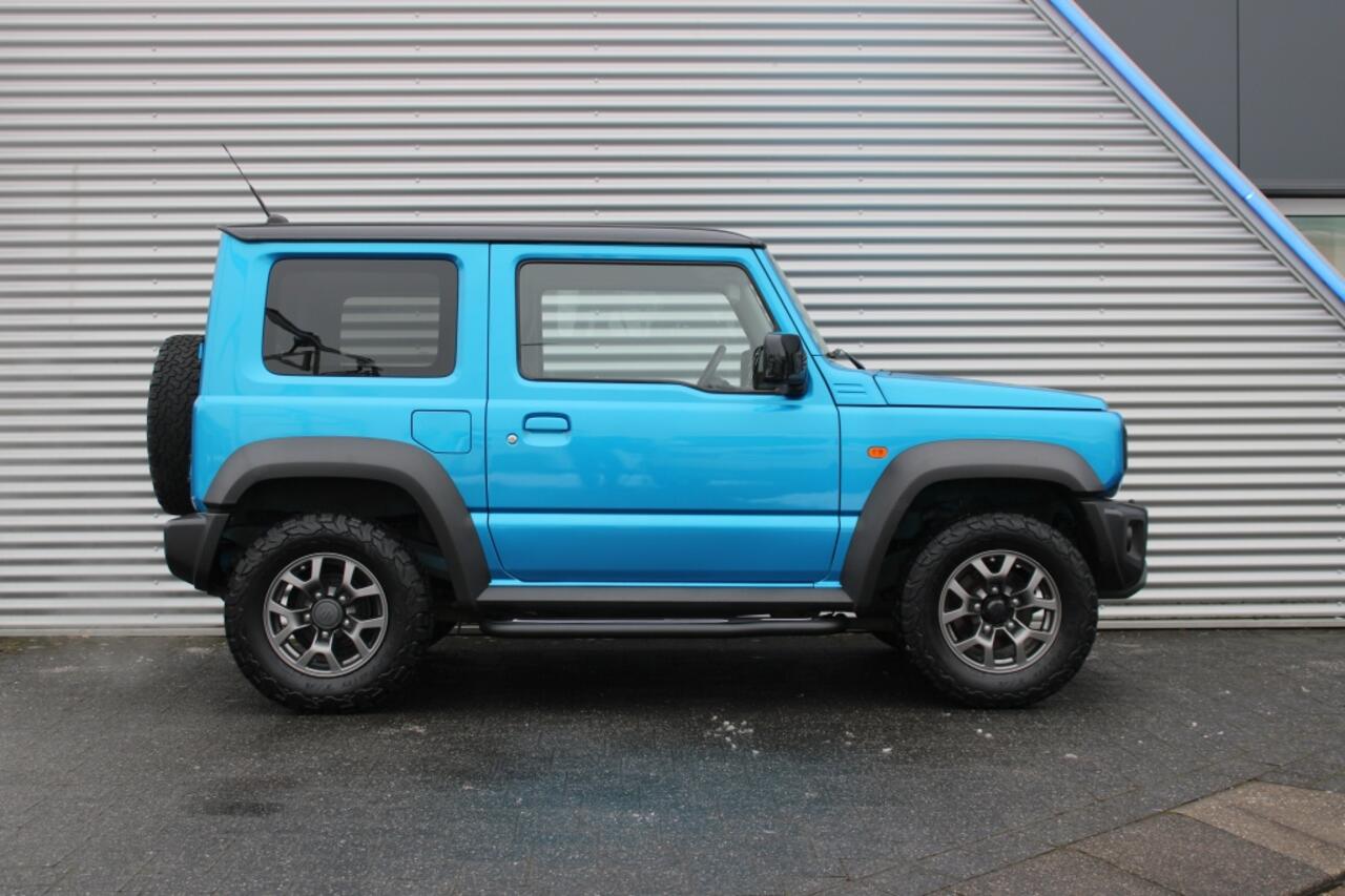 Suzuki JIMNY 1.5 Stijl | 4 Persoons | Navigatie | Stoelverwarming | Clima
