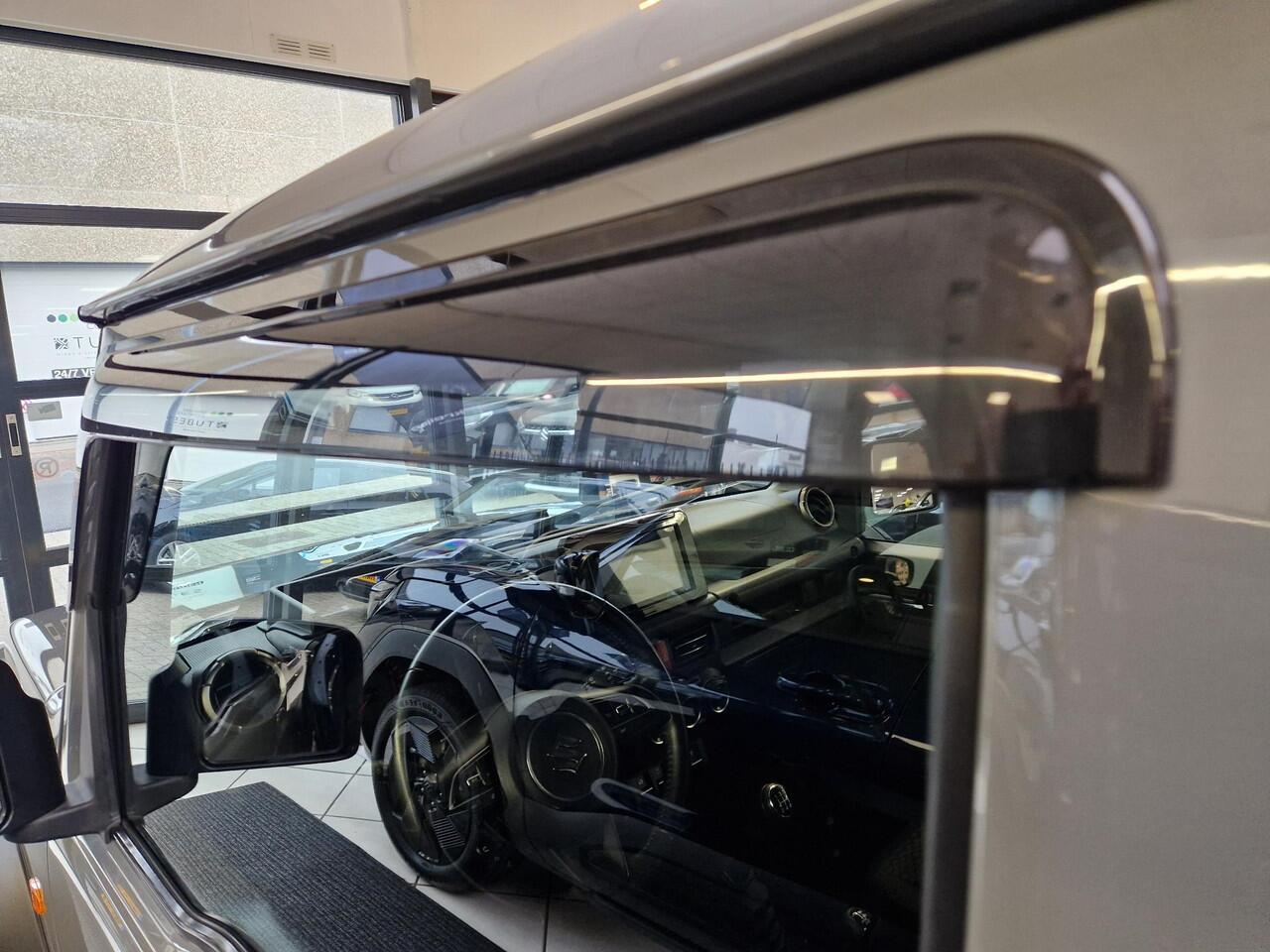 Suzuki JIMNY 1.5 Style | Trekhaak | 4 Persoons | Navigatie | RIJKLAARPRIJS!