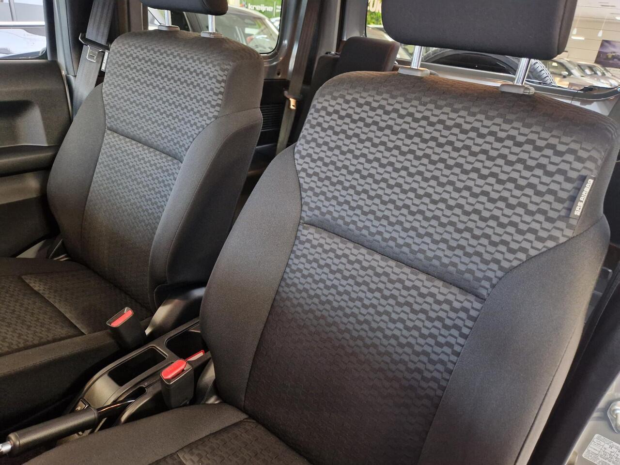 Suzuki JIMNY 1.5 Style | Trekhaak | 4 Persoons | Navigatie | RIJKLAARPRIJS!