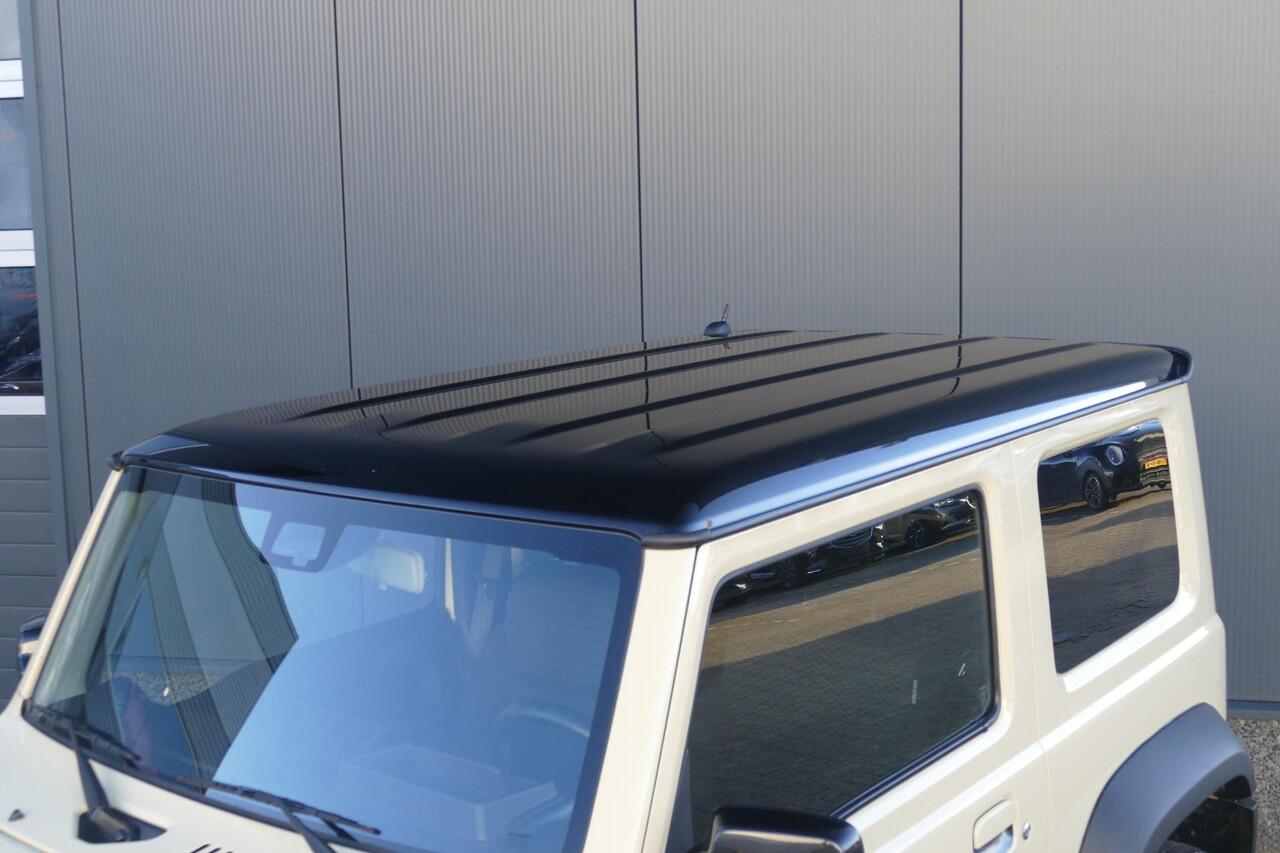 Suzuki JIMNY 1.5 Stijl | 4x4 | Navi | 4 persoons | Camera | Cruise Control | Rijklaarprijs!