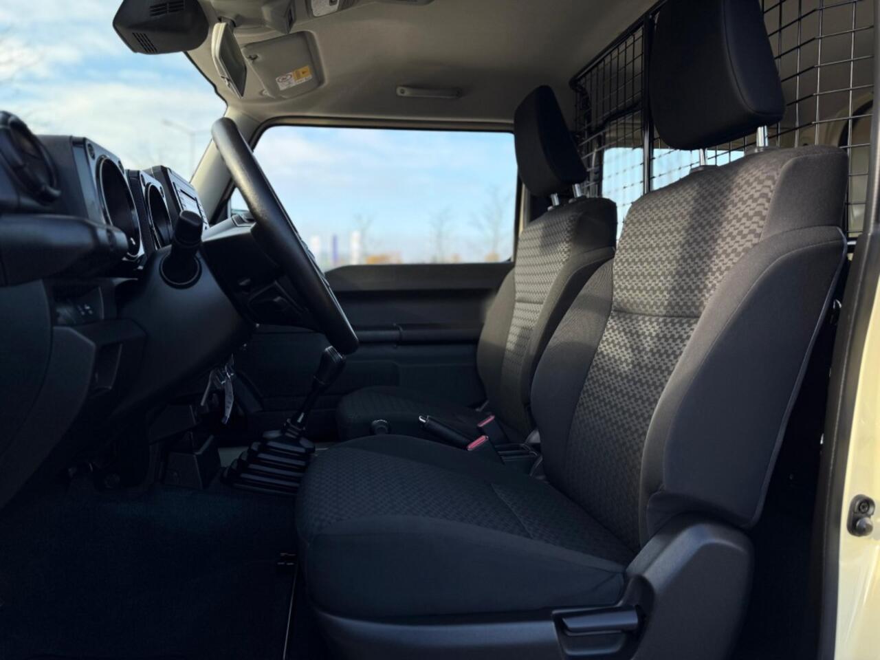 Suzuki JIMNY 1.5 PROFESSIONAL 1e EIGENAAR 10.000km