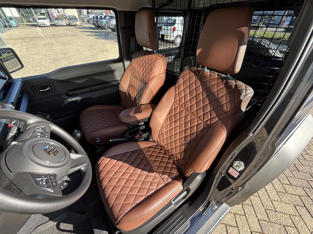 Suzuki JIMNY 1.5 Professional | NL-Auto | Bullbar | Sidebars | Lederen bekleding | Apple CarPlay & Android Auto