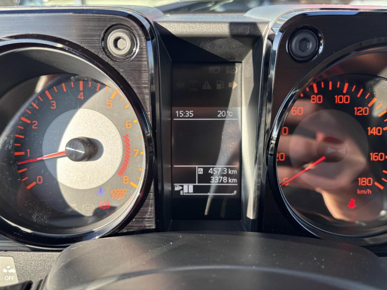 Suzuki JIMNY 1.5 Professional | NL-Auto | Bullbar | Sidebars | Lederen bekleding | Apple CarPlay & Android Auto