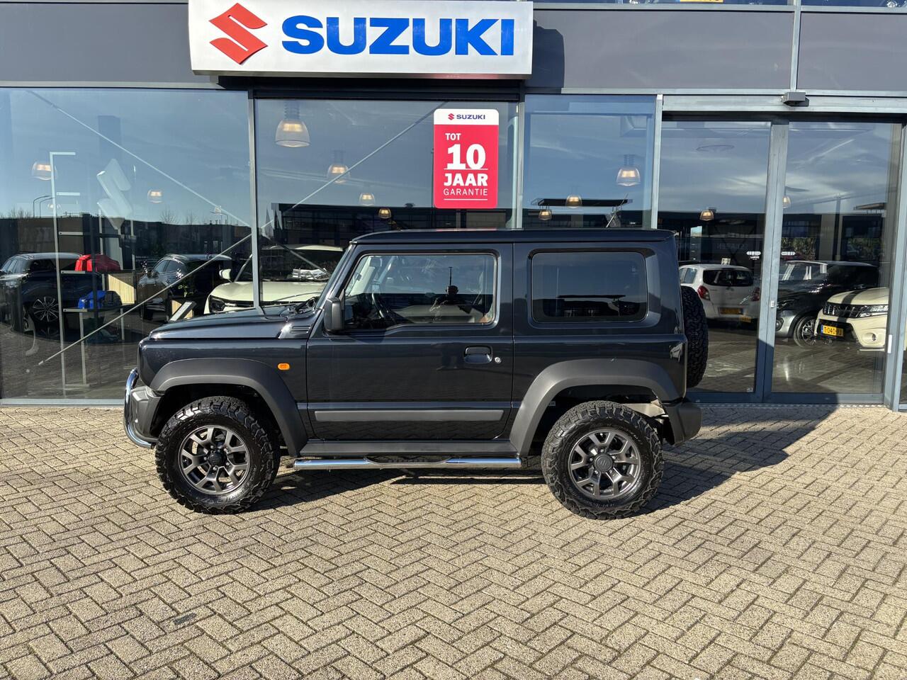 Suzuki JIMNY 1.5 Professional | NL-Auto | Bullbar | Sidebars | Lederen bekleding | Apple CarPlay & Android Auto
