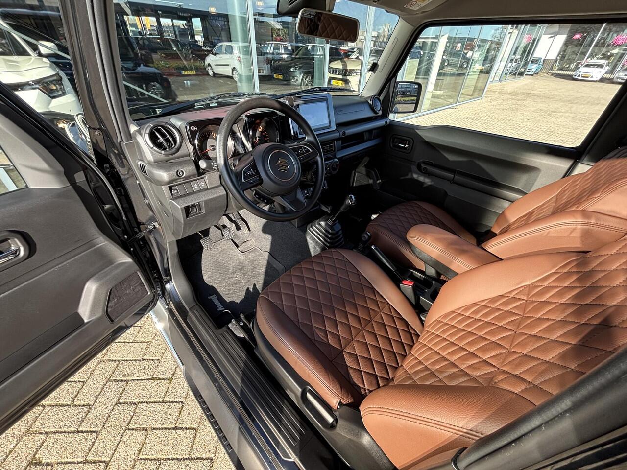 Suzuki JIMNY 1.5 Professional | NL-Auto | Bullbar | Sidebars | Lederen bekleding | Apple CarPlay & Android Auto