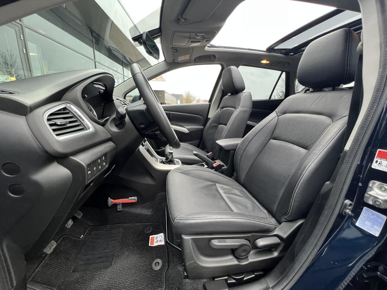 Suzuki S-Cross 1.4 Boosterjet Style Smart Hybrid | Panoramadak | navigatie | Achteruitrijcamera