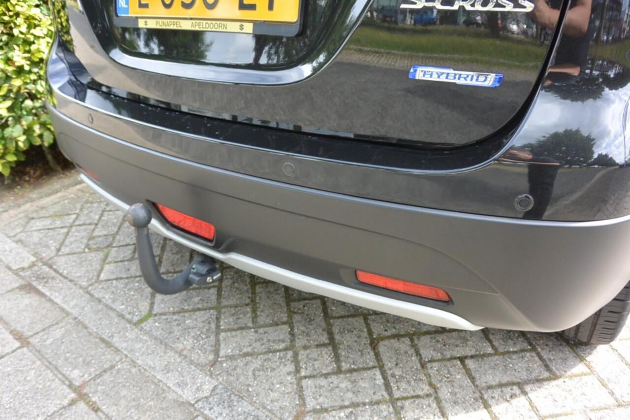 Suzuki S-Cross 1.4 Style Smart Hybrid Panoramadak/Trekhaak