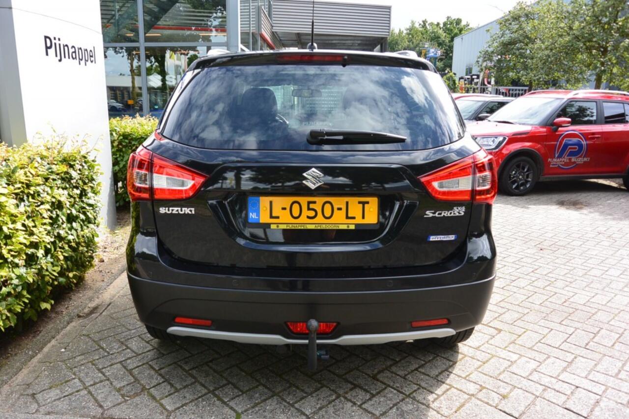 Suzuki S-Cross 1.4 Style Smart Hybrid Panoramadak/Trekhaak