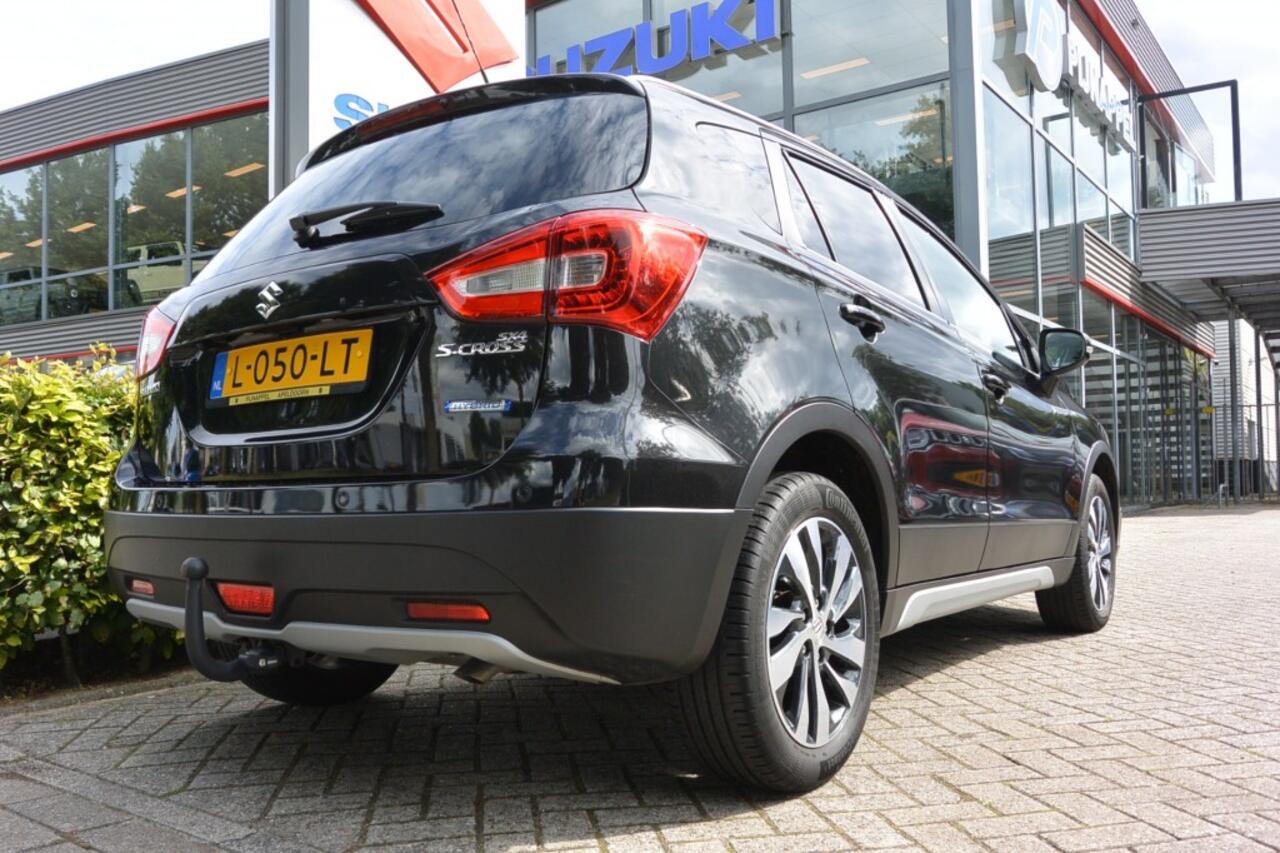 Suzuki S-Cross 1.4 Style Smart Hybrid Panoramadak/Trekhaak