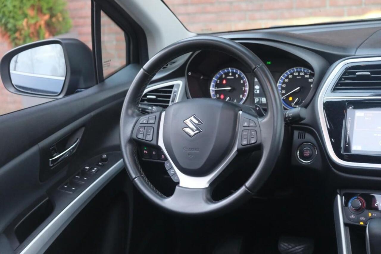 Suzuki S-Cross 1.4 Boosterjet 130pk CVT Style Smart Hybrid | Navi | Climate | Adaptive Cruise | Leder | Panoramadak | Stoelverwarming | Trekhaak