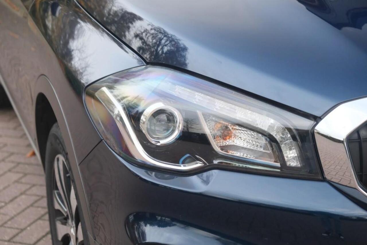 Suzuki S-Cross 1.4 Boosterjet 130pk CVT Style Smart Hybrid | Navi | Climate | Adaptive Cruise | Leder | Panoramadak | Stoelverwarming | Trekhaak