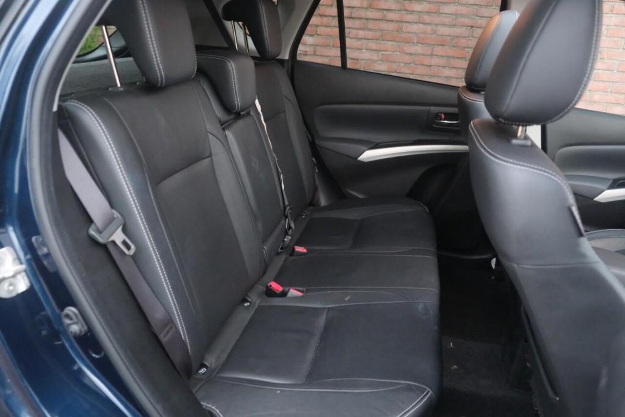 Suzuki S-Cross 1.4 Boosterjet 130pk CVT Style Smart Hybrid | Navi | Climate | Adaptive Cruise | Leder | Panoramadak | Stoelverwarming | Trekhaak