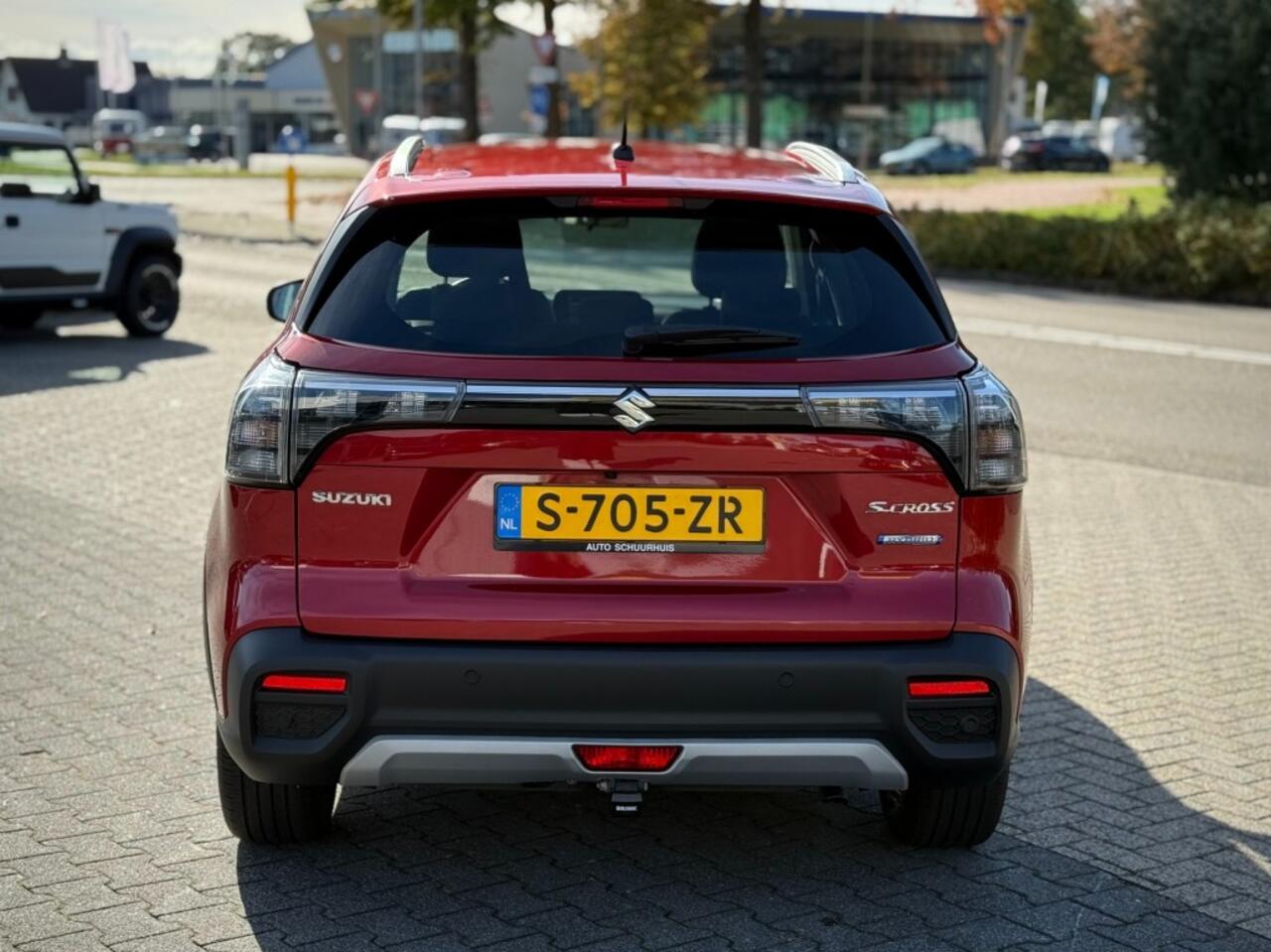 Suzuki S-Cross 1.4 SMART HYBRID STYLE HALF-LEER TREKHAAK NAVI 360 CAMERA ADD.CRUISE