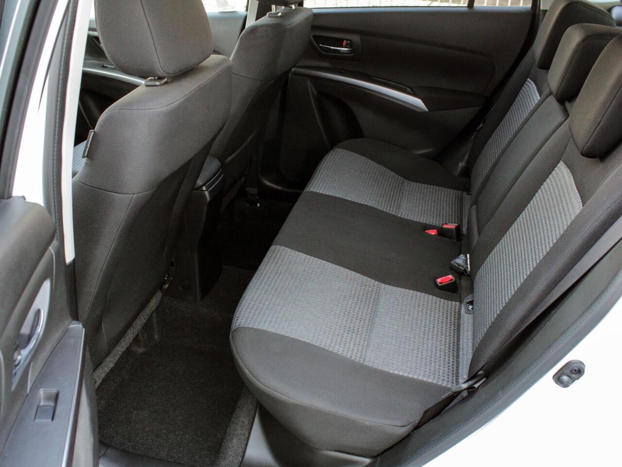 Suzuki S-Cross 1.4 Boosterjet Select Hybrid Automaat | Cruise | Carplay/Android | Camera | Park sens | Lm-Velgen