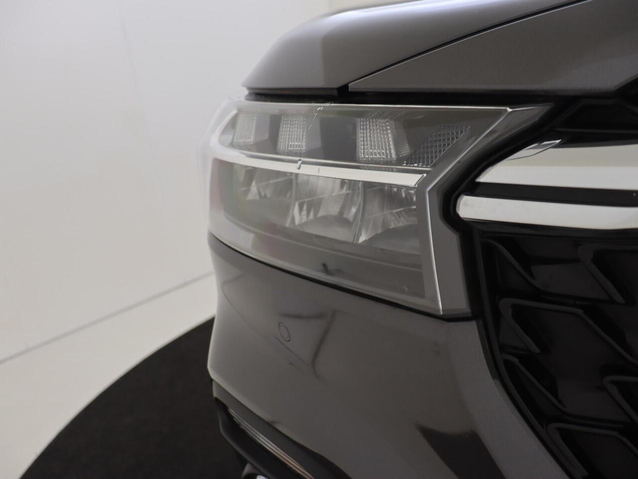 Suzuki S-Cross 1.4 Boosterjet AllGrip Select Smart Hybrid | Apple Carplay/Android Auto | cruise control adaptief | electronic climate control | lichtmetalen velgen 17" | voorstoelen verwarmd |