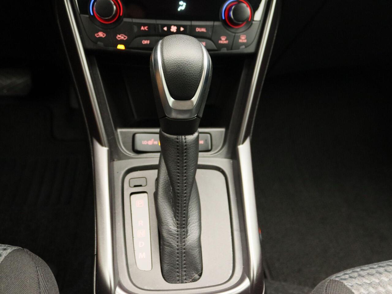 Suzuki S-Cross 1.5 Hybrid Select | Afn. trekhaak | Achteruitrijcamera | Stoelverwarming | Adaptive cruise control | Lane keeping assist | Climate Control |