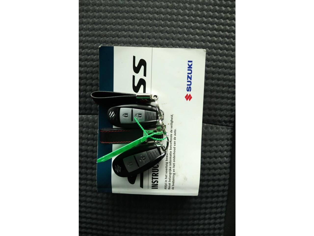 Suzuki S-Cross 1.5 Hybrid Select | Automaat | Stoelverwarming | Achteruitrijcamera | Hoogzitter | tot 12 jaar garantie mogelijk! |