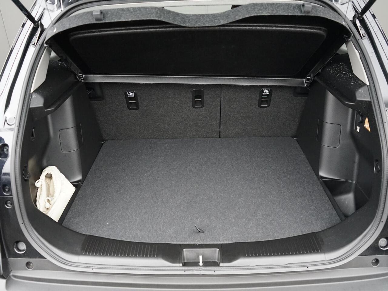 Suzuki S-Cross 1.5 DUALJET Hybrid Comfort AGS Dealer onderh. / 1ste eigenaar / Stoelverw. / Camera / Climate / LED / Trekhaak / Adap. Cruise