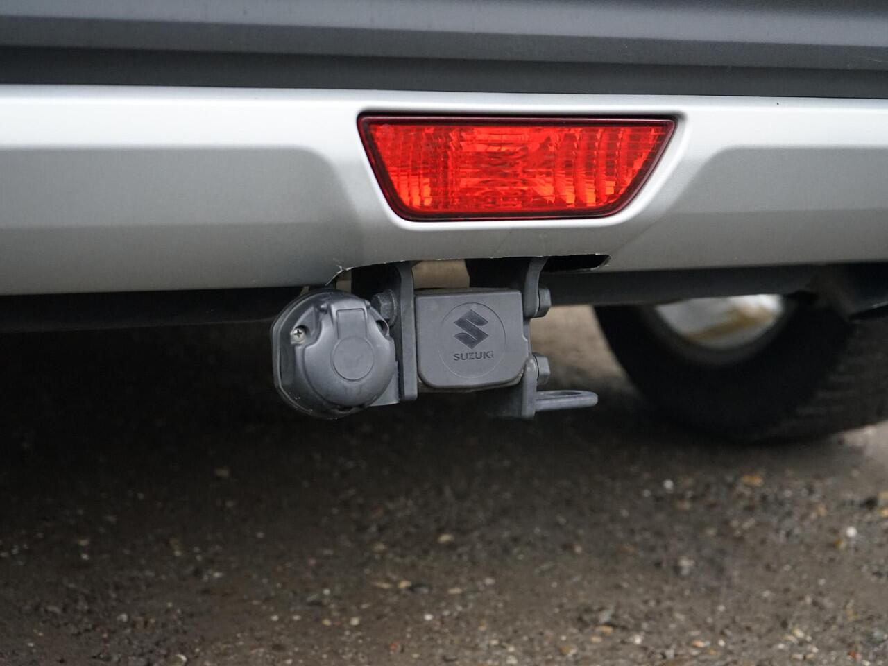 Suzuki S-Cross 1.5 DUALJET Hybrid Comfort AGS Dealer onderh. / 1ste eigenaar / Stoelverw. / Camera / Climate / LED / Trekhaak / Adap. Cruise