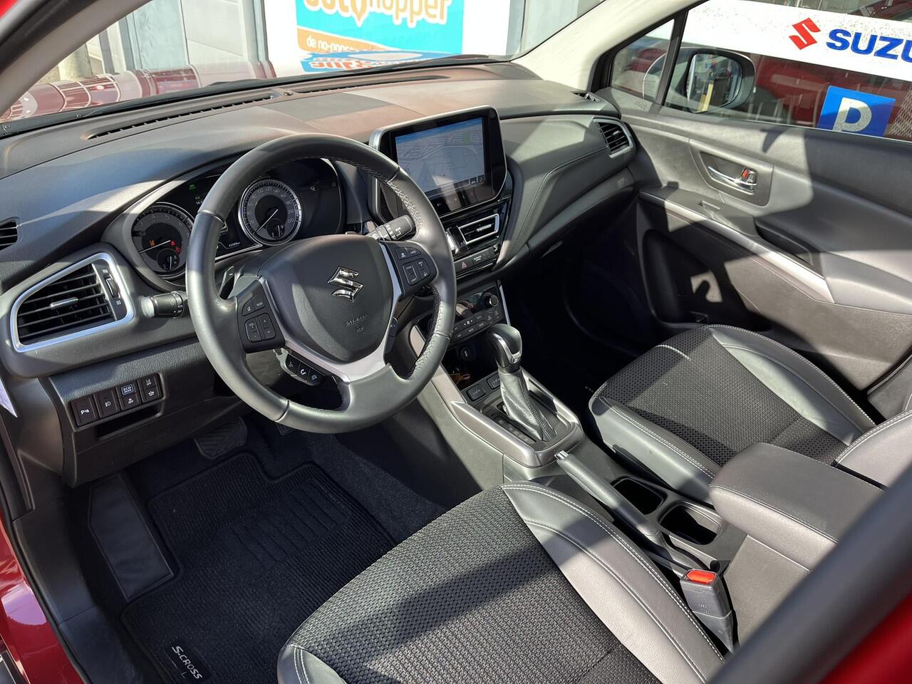 Suzuki S-Cross 1.5 Hybrid Style | Panoramisch open schuifdak | Trekhaak afneembaar |