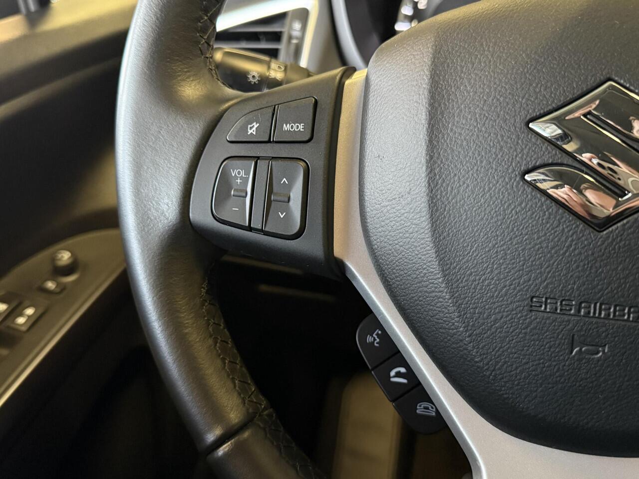 Suzuki S-Cross 1.4 Boosterjet Style Smart Hybrid | 17"LMV | Carplay | Dodehoek | PDC V+A | All-in rijklaarprijs