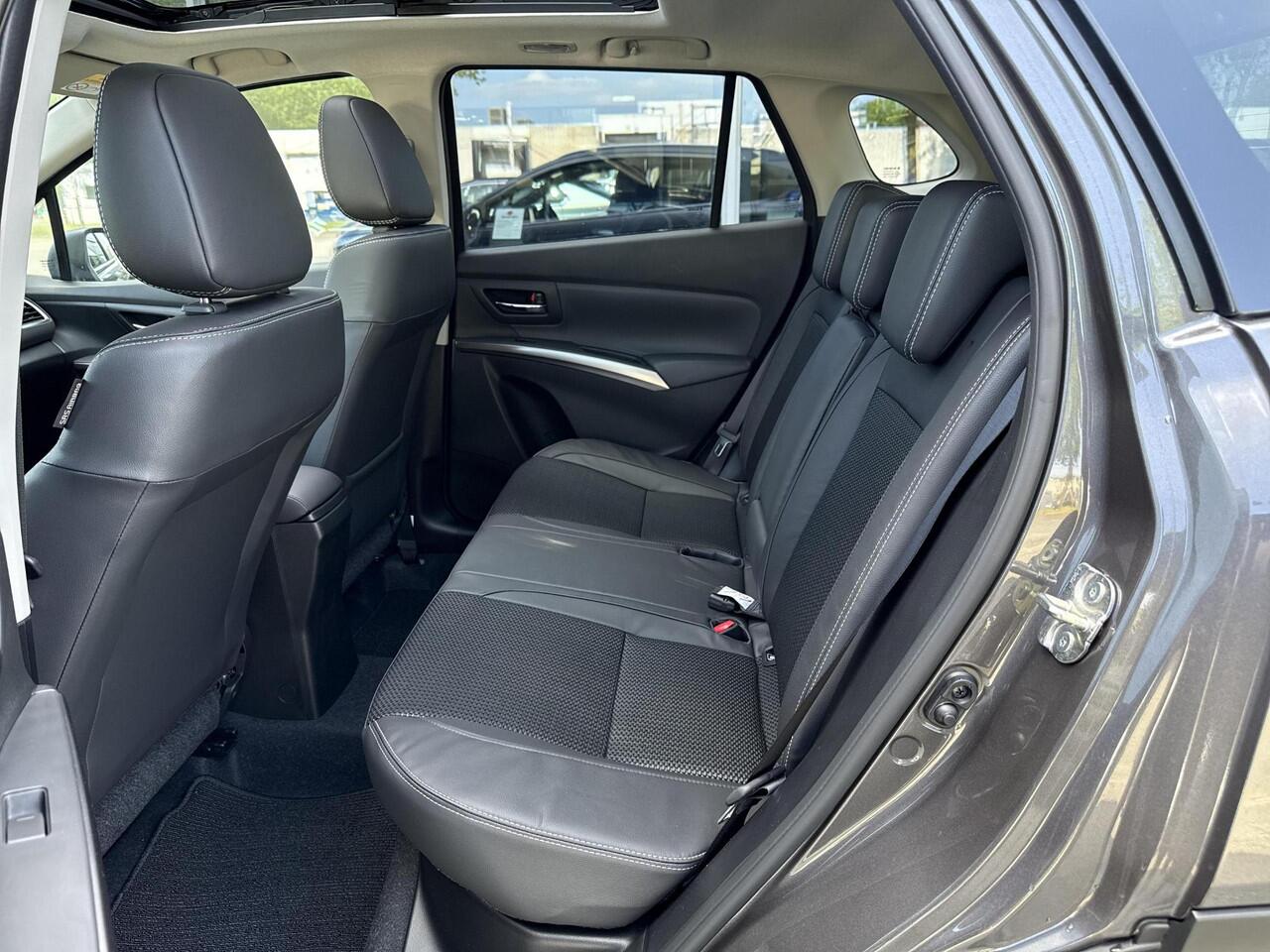 Suzuki S-Cross 1.4 Boosterjet Style Smart Hybrid **NIEUWE AUTO/ PANORAMADAK/ DIRECT LEVERBAAR**