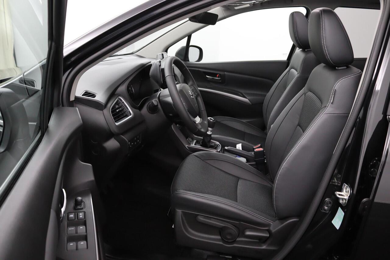 Suzuki S-Cross 1.4 Boosterjet Style Smart Hybrid | 2500 KORTING | Schuif\kanteldak | Lederen/stoffen Bekleding | Nieuwe Auto | 1500 KG Trekvermogen |