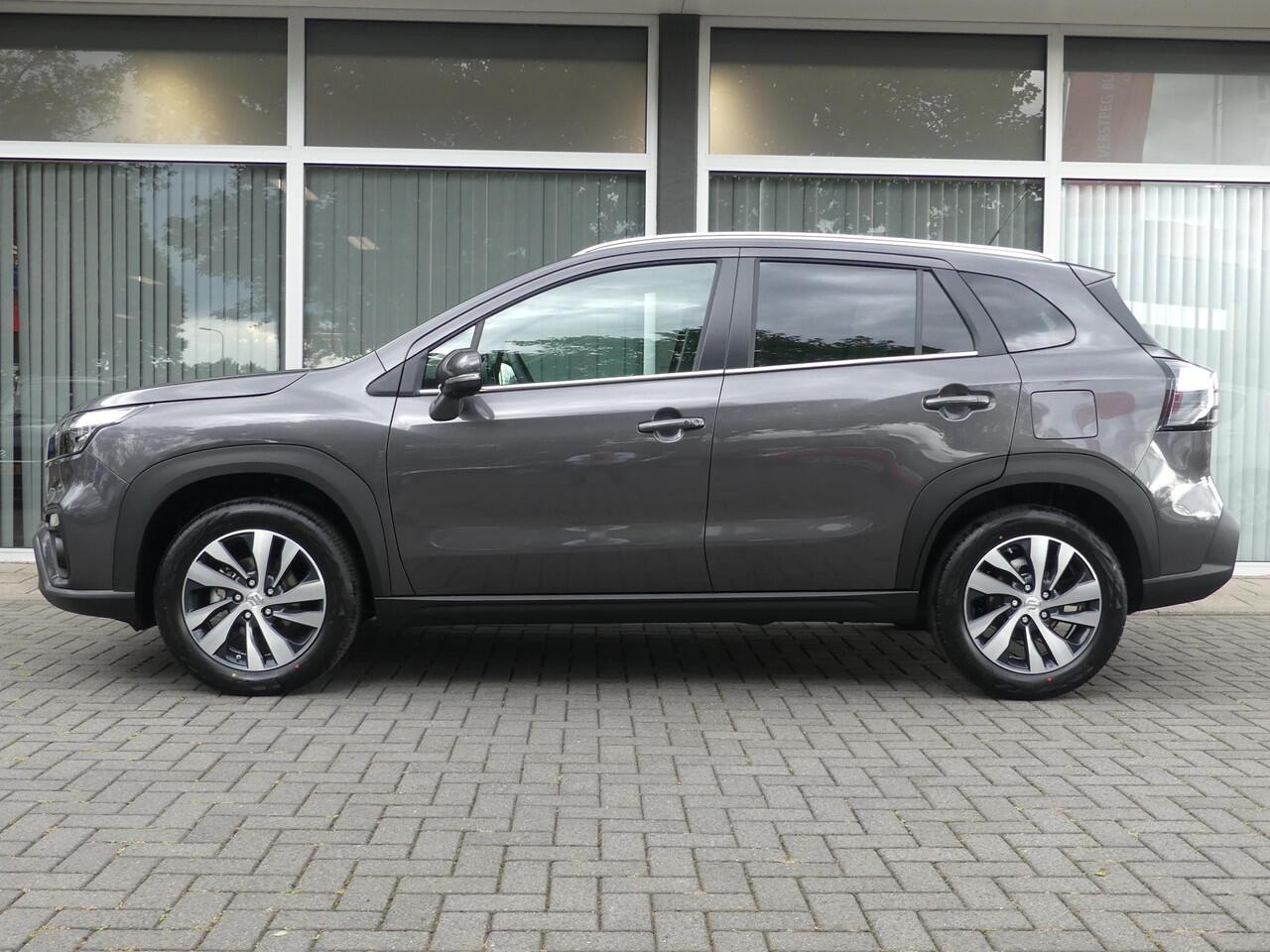 Suzuki S-Cross 1.4 Boosterjet Style Smart Hybrid NIEUWE AUTO, UIT VOORRAAD LEVERBAAR S-Cross Stijl uitvoering, 360 Camera, Climate control, Adaptive Cruise Control, Apple Carplay / Android Auto