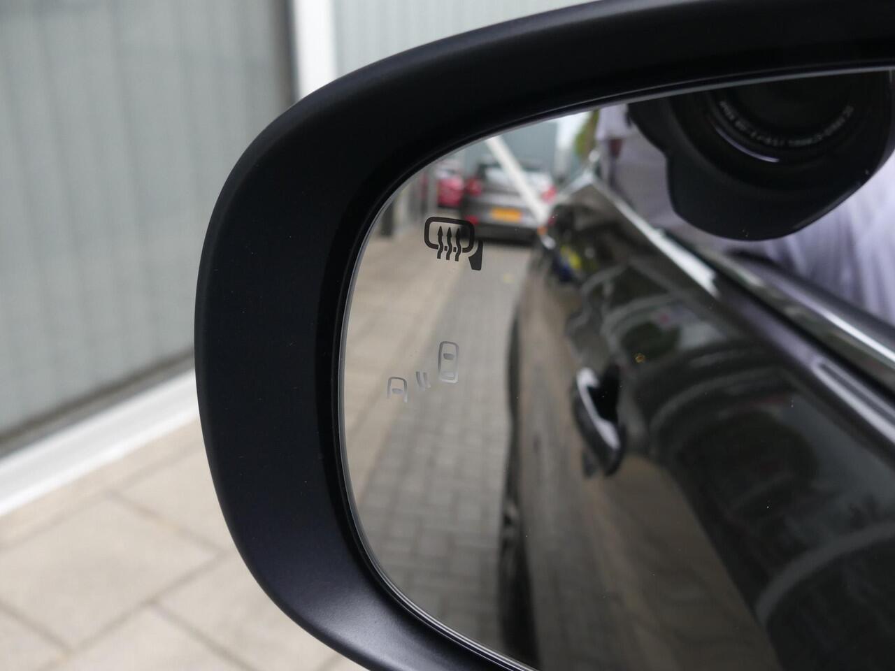 Suzuki S-Cross 1.4 Boosterjet Style Smart Hybrid NIEUWE AUTO, UIT VOORRAAD LEVERBAAR S-Cross Stijl uitvoering, 360 Camera, Climate control, Adaptive Cruise Control, Apple Carplay / Android Auto