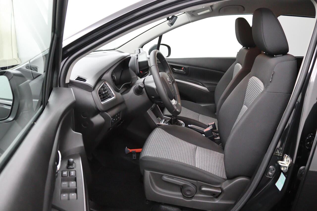 Suzuki S-Cross 1.4 Boosterjet Select Smart Hybrid | Nieuwe Auto met Nieuwste Motor | Parkeersensoren Rondom | Dodehoek Detectie | Stoelverwarming | Keyless Entry |