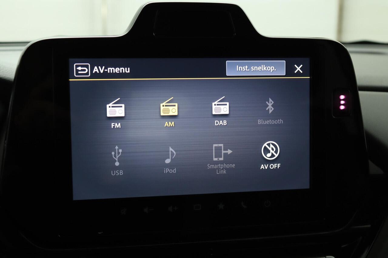 Suzuki S-Cross 1.4 Boosterjet Style Hybrid | Climate control | Cruise control adaptive | Navigatie | Apple carplay, Android auto | 360 gr. camera | Stoelverwarming | Leder |