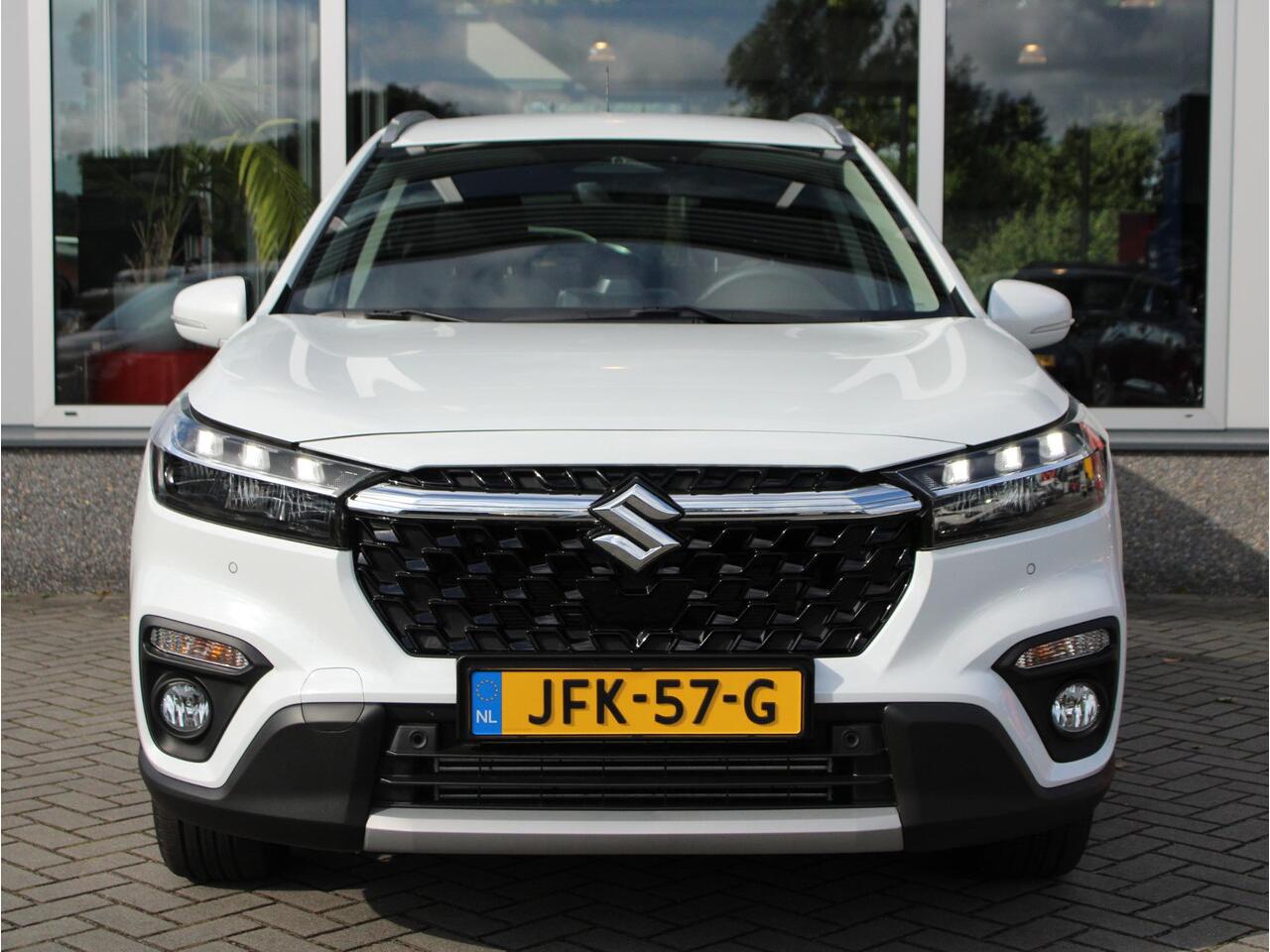 Suzuki S-Cross Select 1.4 Boosterjet Smart Hybrid 110PK Navigatie, Achteruitrijcamera, Keyless, Stoelverwarming, Apple Carplay, Android Auto