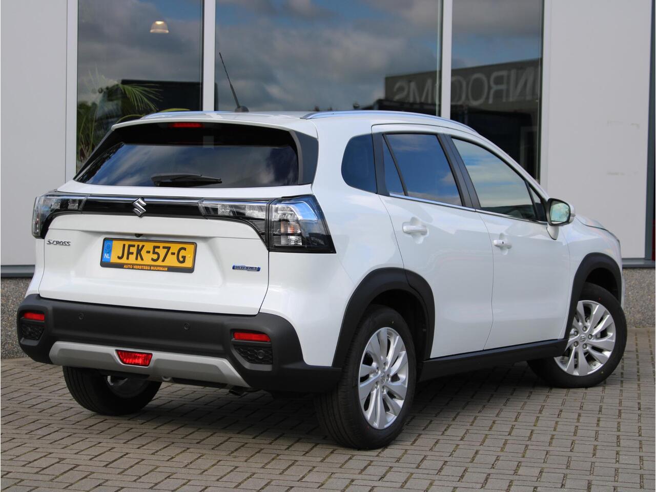 Suzuki S-Cross Select 1.4 Boosterjet Smart Hybrid 110PK Navigatie, Achteruitrijcamera, Keyless, Stoelverwarming, Apple Carplay, Android Auto
