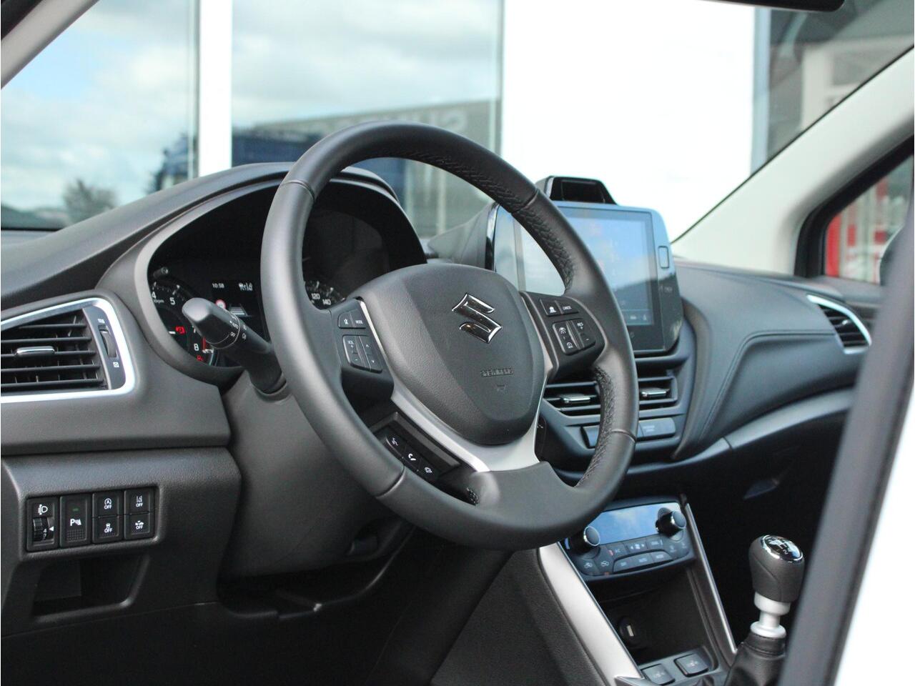 Suzuki S-Cross Select 1.4 Boosterjet Smart Hybrid 110PK Navigatie, Achteruitrijcamera, Keyless, Stoelverwarming, Apple Carplay, Android Auto