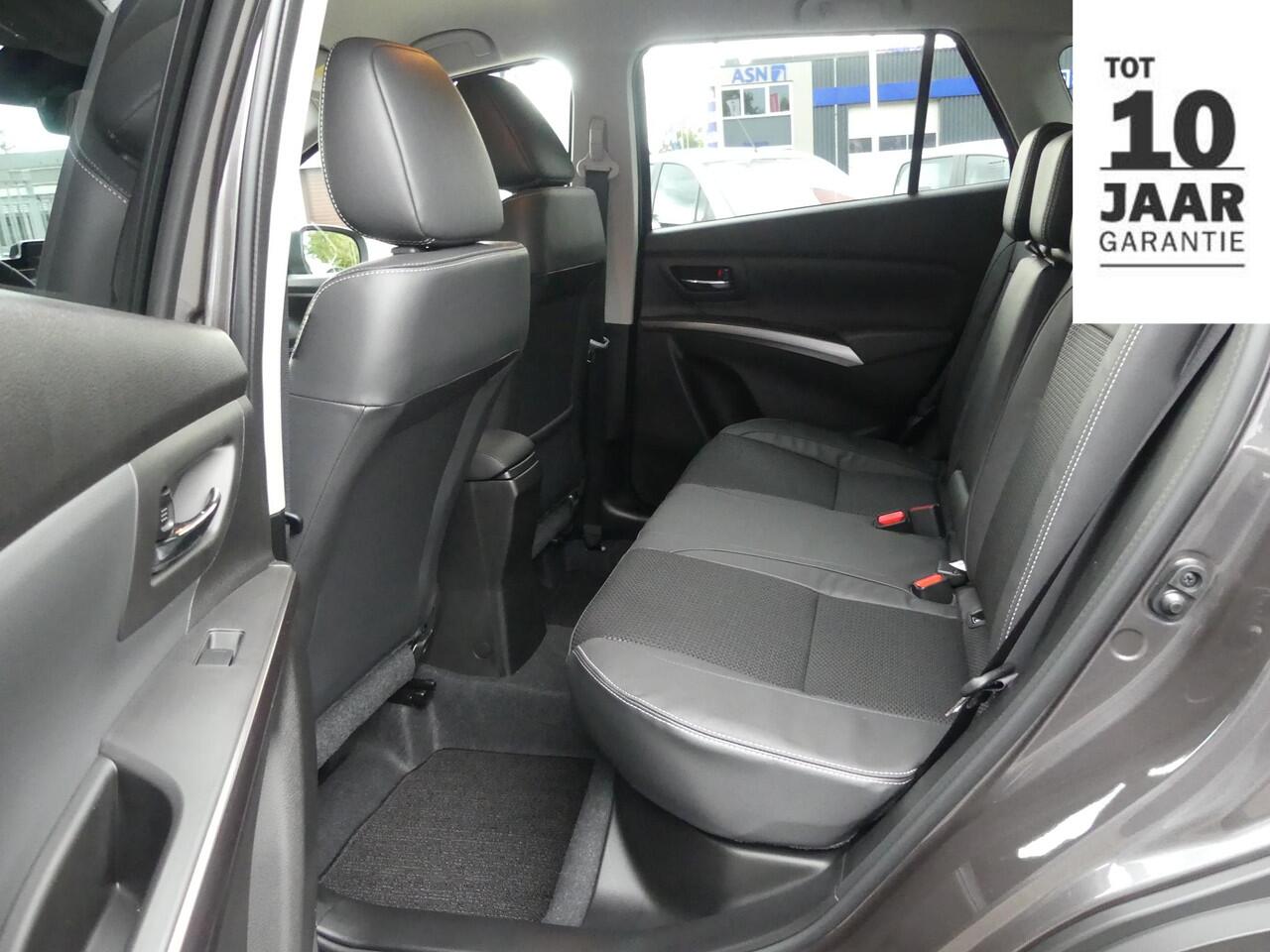 Suzuki S-Cross 1.4 Boosterjet Style Smart Hybrid NIEUWE AUTO, UIT VOORRAAD LEVERBAAR S-Cross Stijl uitvoering, 360 Camera, Climate control, Adaptive Cruise Control, Apple Carplay / Android Auto