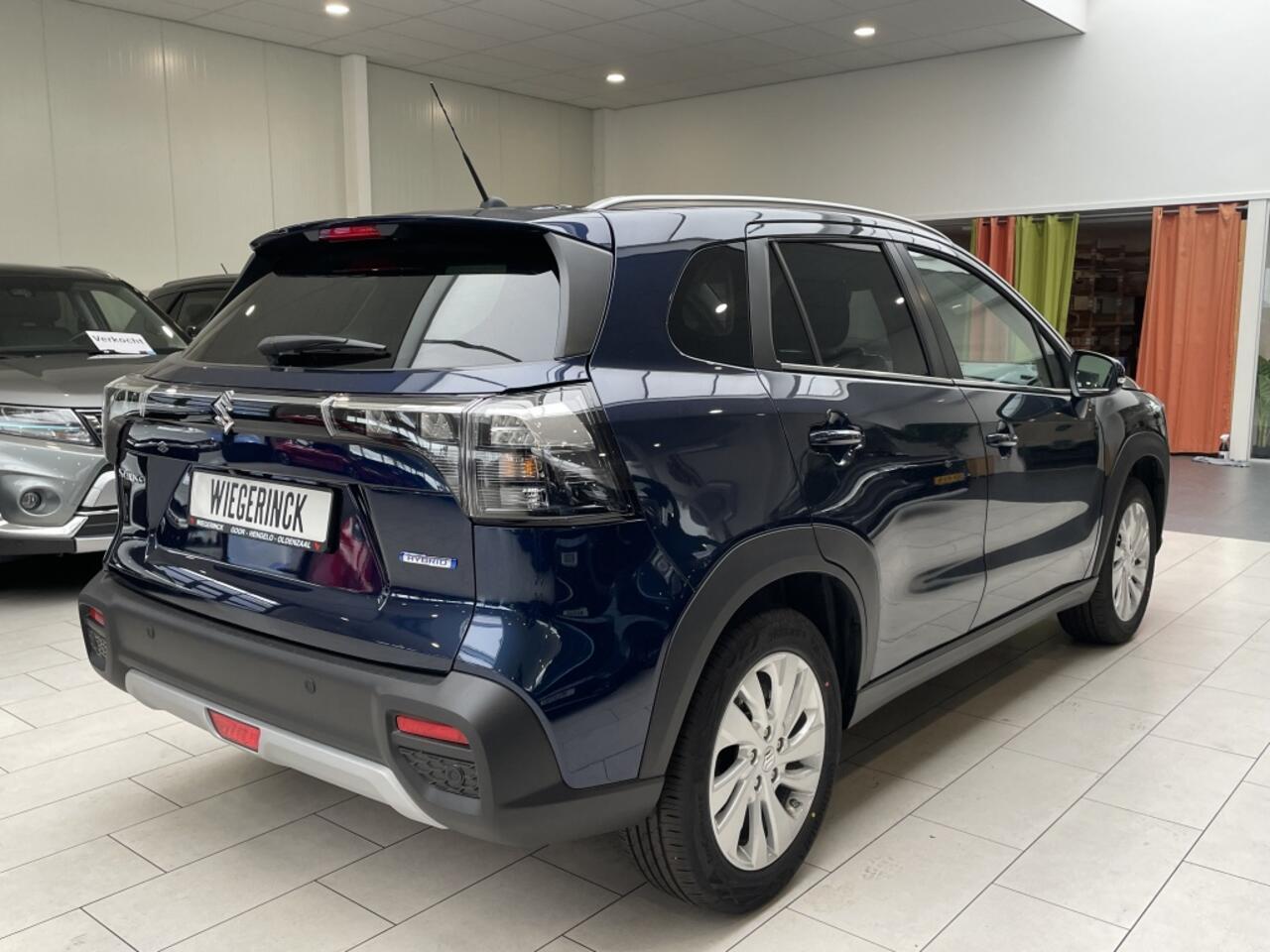 Suzuki S-Cross 1.4 BoosterJet Select SmartHybride [ CAMERA I ACC I CARPLAY I