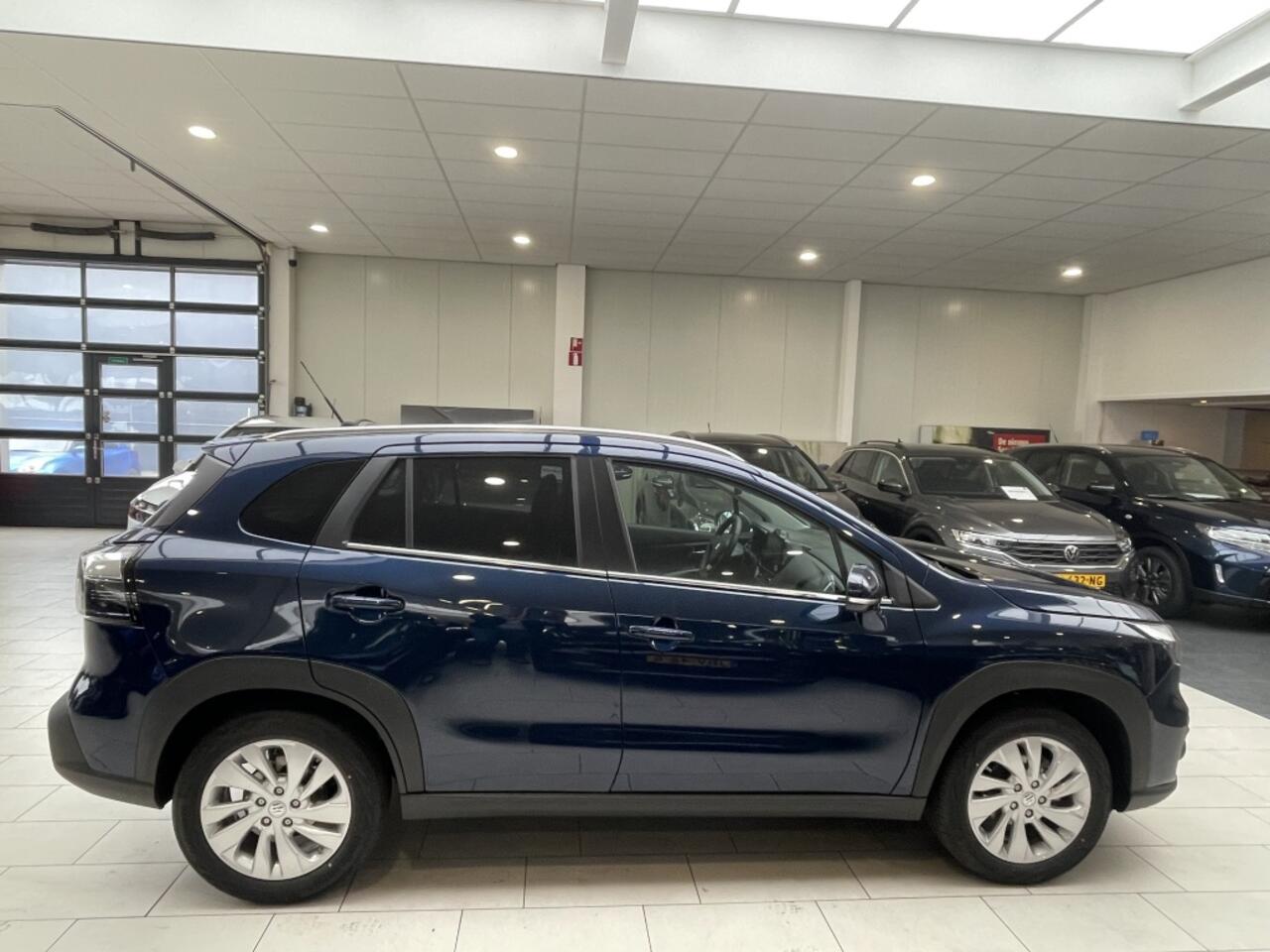 Suzuki S-Cross 1.4 BoosterJet Select SmartHybride [ CAMERA I ACC I CARPLAY I