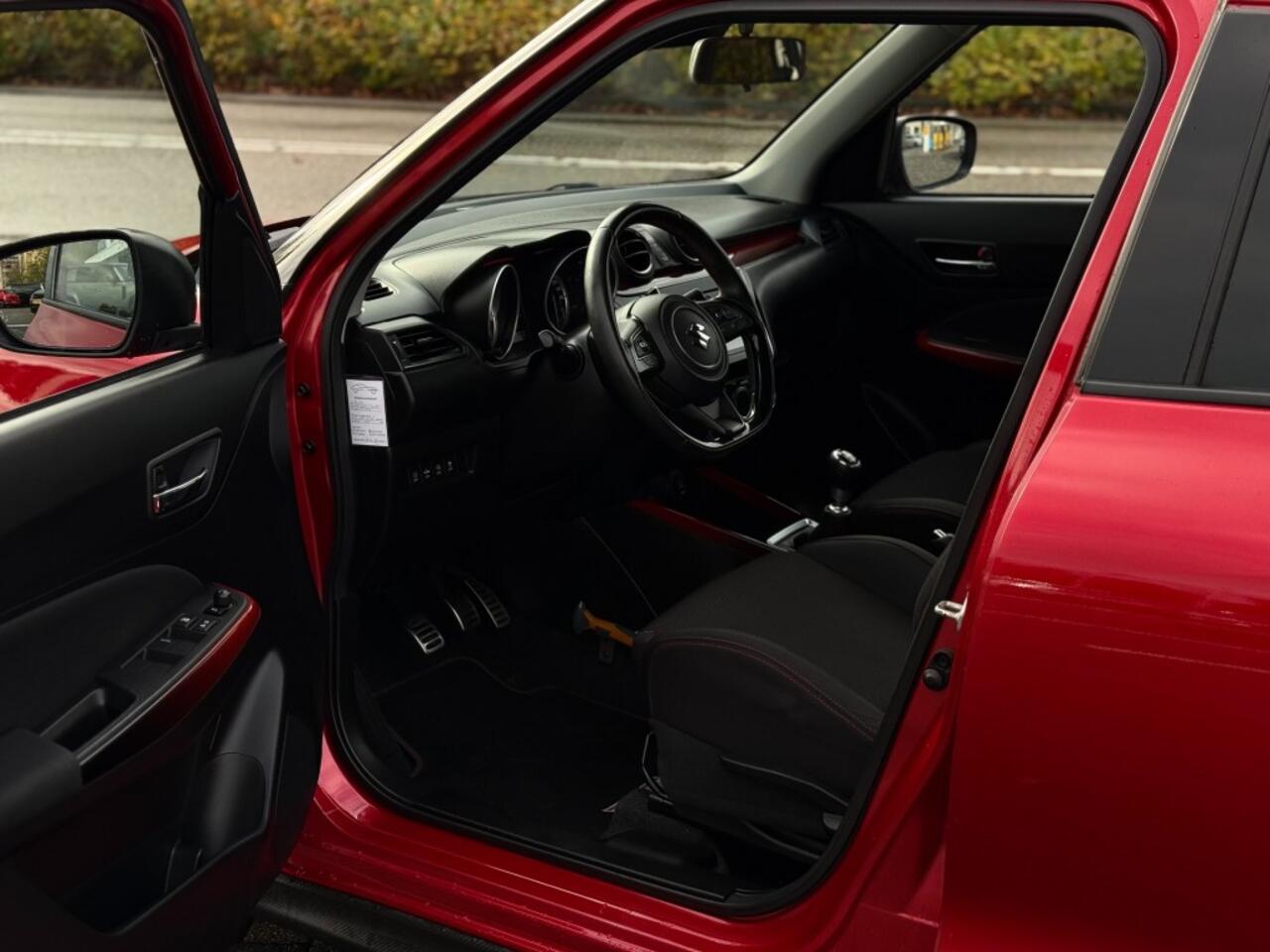 Suzuki SWIFT 1.4 BOOSTERJET 140PK SPORT NL-AUTO CARPLAY KEYLESS