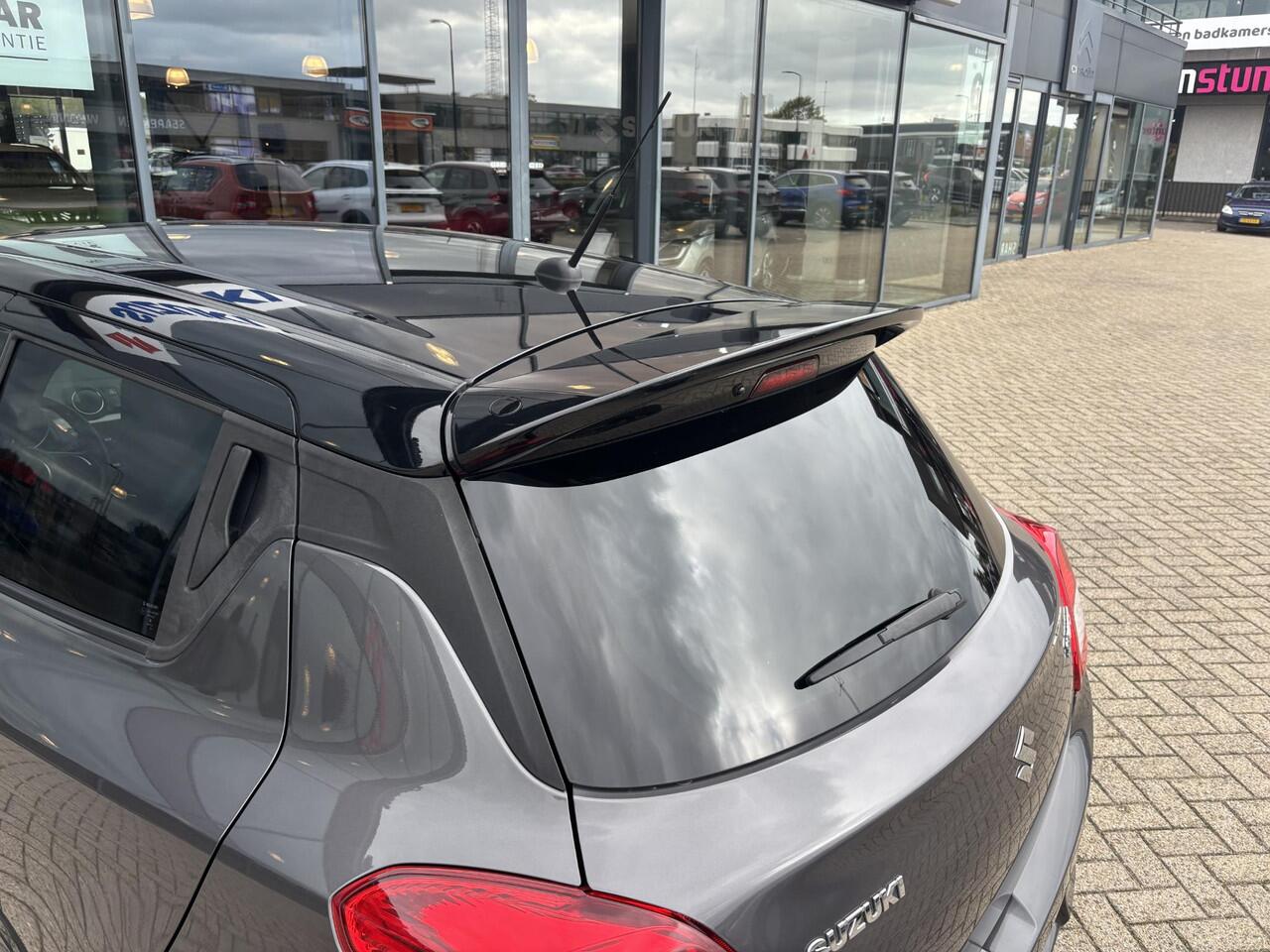 Suzuki SWIFT 1.2 Select Automaat | Navigatie | Spoiler