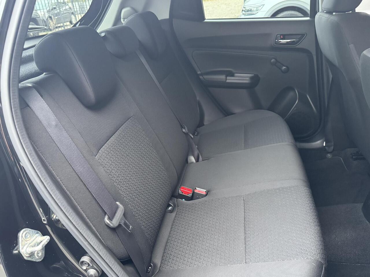 Suzuki SWIFT 1.2 SELECT I APPLE CARPLAY I ACHTERUITRIJCAMERA I AIRCONDITIONING I STOELVERWARMING