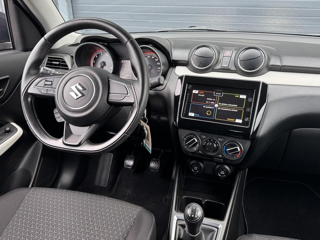 Suzuki SWIFT 1.2 SELECT I APPLE CARPLAY I ACHTERUITRIJCAMERA I AIRCONDITIONING I STOELVERWARMING