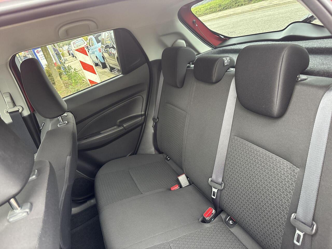 Suzuki SWIFT 1.0 Stijl Smart Hybrid | Rijklaarprijs