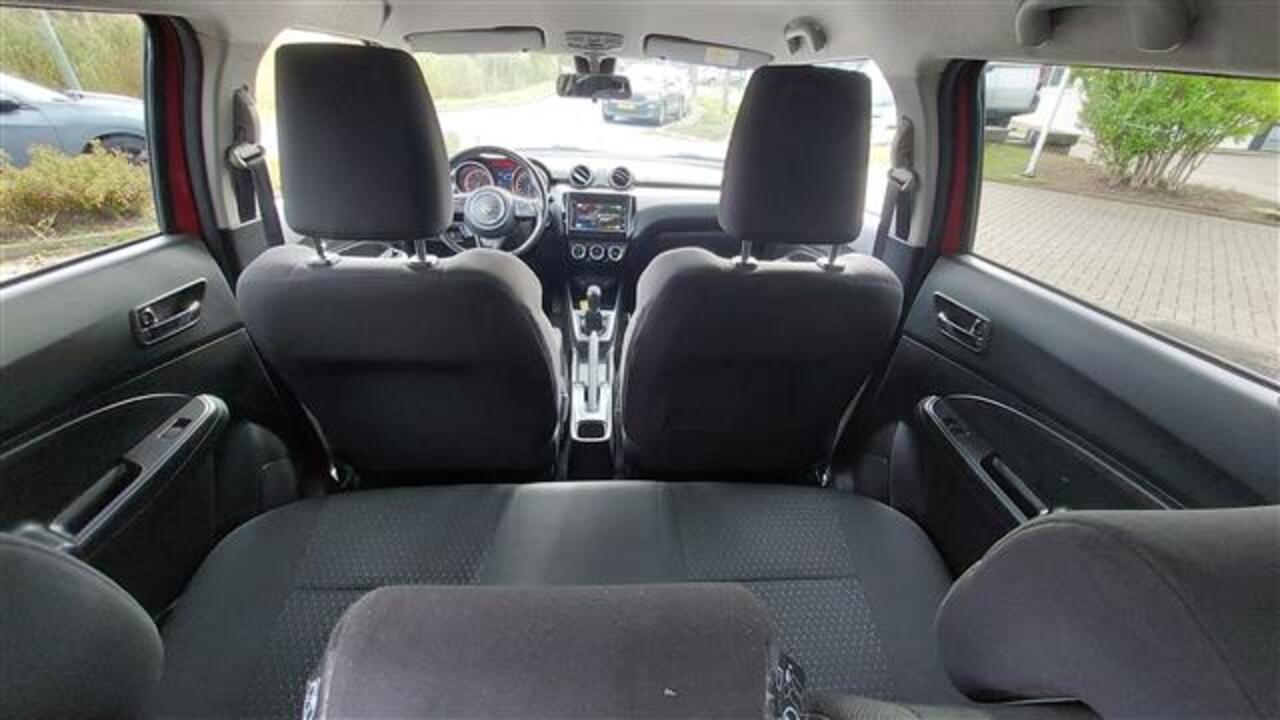 Suzuki SWIFT 1.2 Style Smart Hybrid