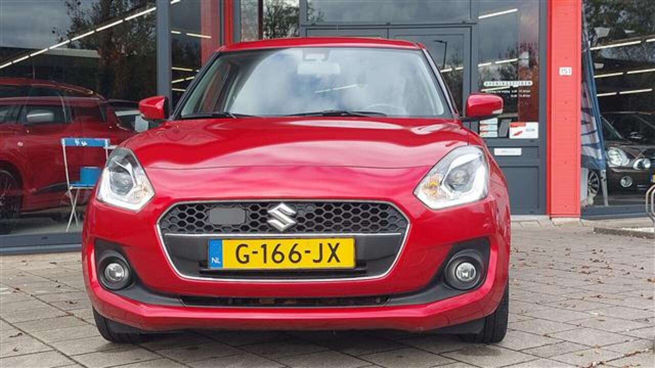 Suzuki SWIFT 1.2 Style Smart Hybrid