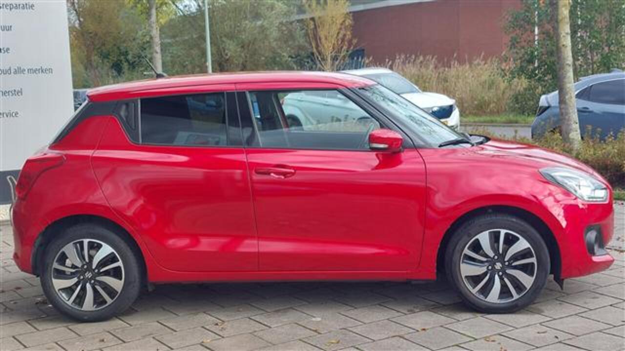 Suzuki SWIFT 1.2 Style Smart Hybrid